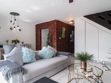 3 Bedroom Townhouse For Sale in Glenwood