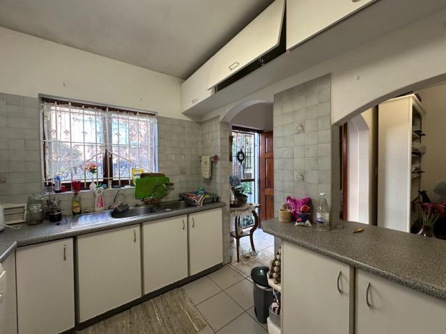 3 Bedroom Townhouse For Sale in Glenwood