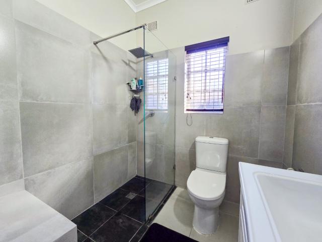 3 Bedroom Townhouse For Sale in Glen Hills