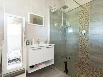 3 Bedroom Townhouse For Sale in Glenanda