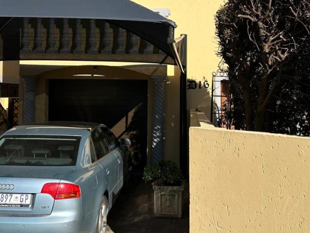 3 Bedroom Townhouse For Sale in Greenhills