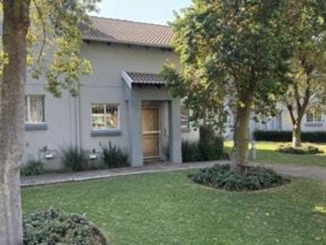 3 Bedroom Townhouse For Sale in Greenstone Hill