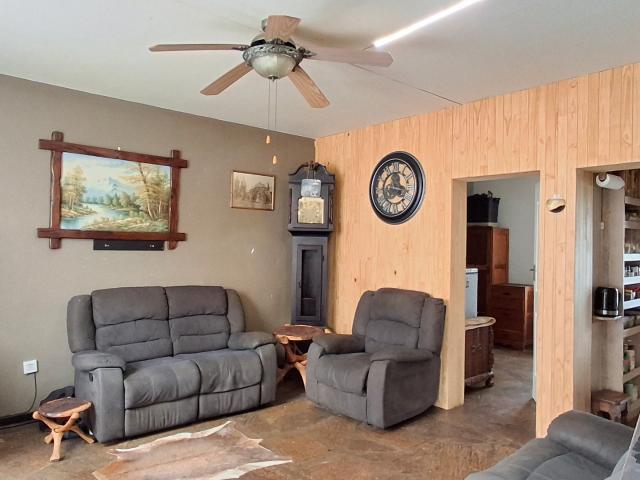 3 Bedroom Townhouse For Sale in Groblerpark