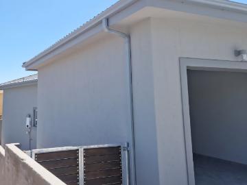 3 Bedroom Townhouse For Sale in Hartenbos Heuwels
