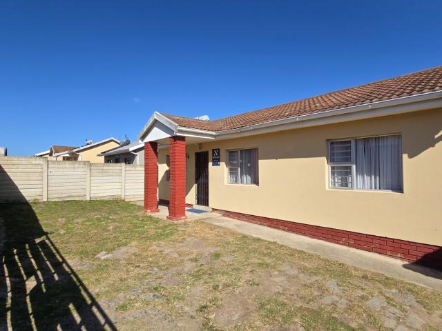 3 Bedroom Townhouse For Sale in Haven Hills