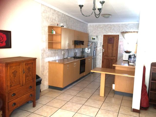 3 Bedroom Townhouse For Sale in Heidelberg Central
