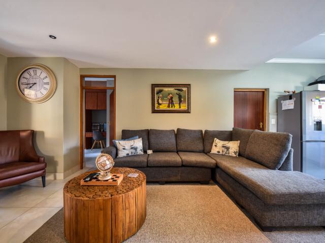 3 Bedroom Townhouse For Sale in Highveld