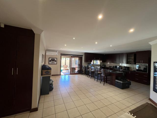 3 Bedroom Townhouse For Sale in Hillcrest