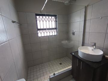 3 Bedroom Townhouse For Sale in Hillside