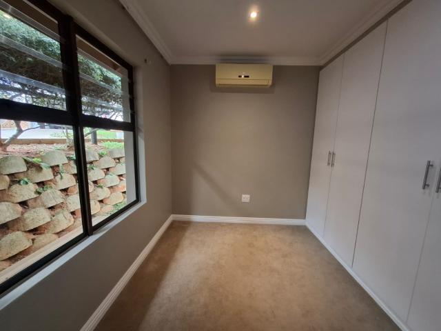 3 Bedroom Townhouse For Sale in Izinga Estate