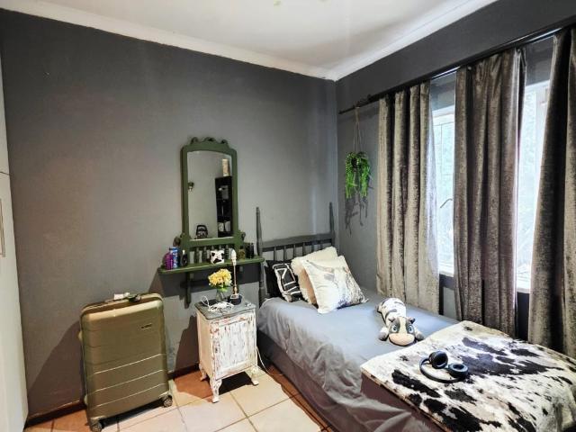 3 Bedroom Townhouse For Sale in Ifafi