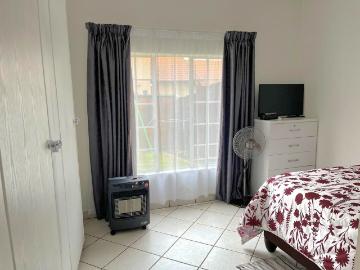 Townhouse for sale in Illiondale - Security