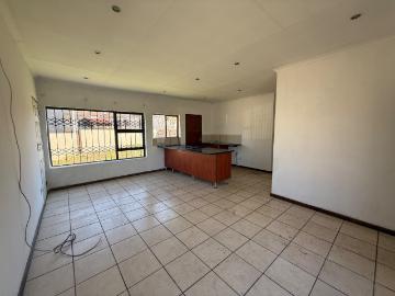 3 Bedroom Townhouse For Sale in Jackaroo Park