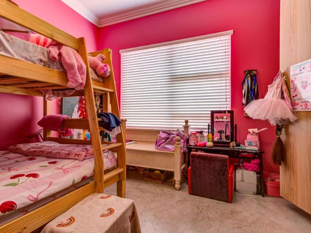3 Bedroom Townhouse For Sale in Jansenpark