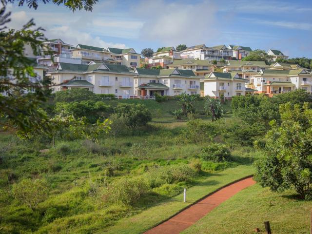 3 Bedroom Townhouse For Sale in Kindlewood Estate