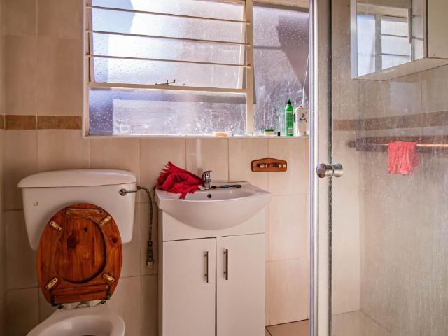 3 Bedroom Townhouse For Sale in Klopperpark