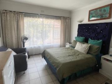 3 Bedroom Townhouse For Sale in Lyndhurst