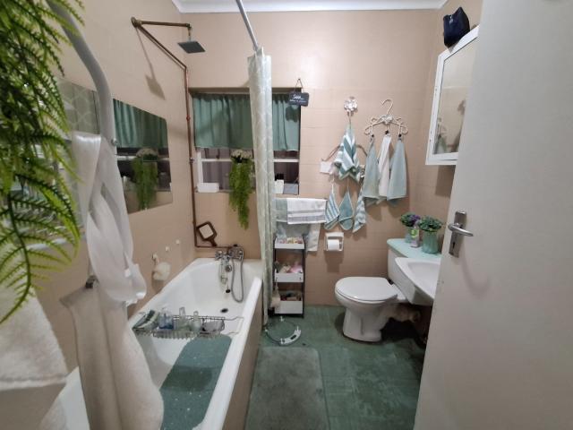 3 Bedroom Townhouse For Sale in La Montagne
