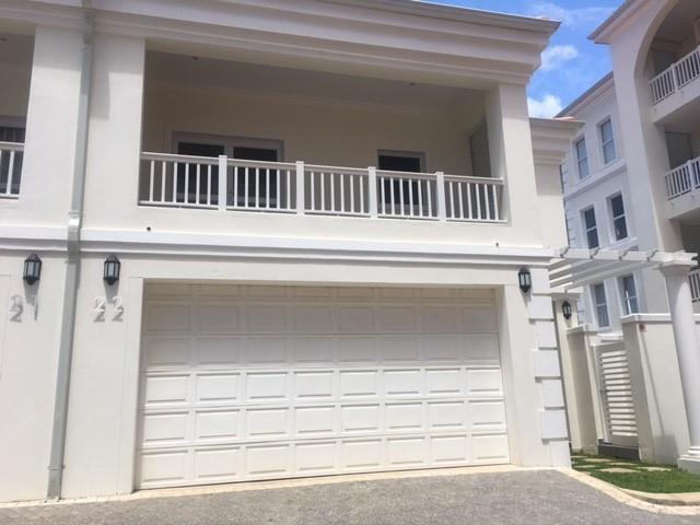 3 Bedroom Townhouse For Sale in La Lucia Ridge