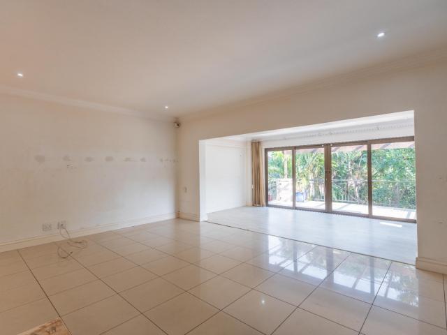 3 Bedroom Townhouse For Sale in La Lucia