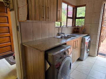 3 Bedroom Townhouse For Sale in Lonehill
