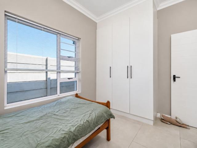 3 Bedroom Townhouse For Sale in Lorraine