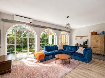 3 Bedroom Townhouse For Sale in Parkmore