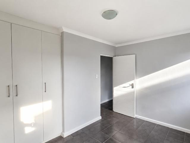 3 Bedroom Townhouse For Sale in Parsonsvlei