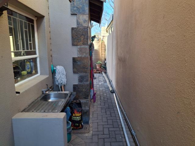 3 Bedroom Townhouse For Sale in Parys