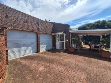 3 Bedroom Townhouse For Sale in Pennington