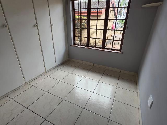 3 Bedroom Townhouse For Sale in Pinetown Central