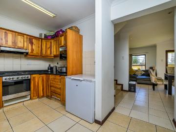3 Bedroom Townhouse For Sale in Pinetown Central