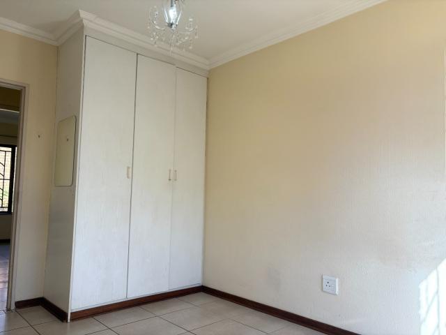 3 Bedroom Townhouse For Sale in Pinehaven