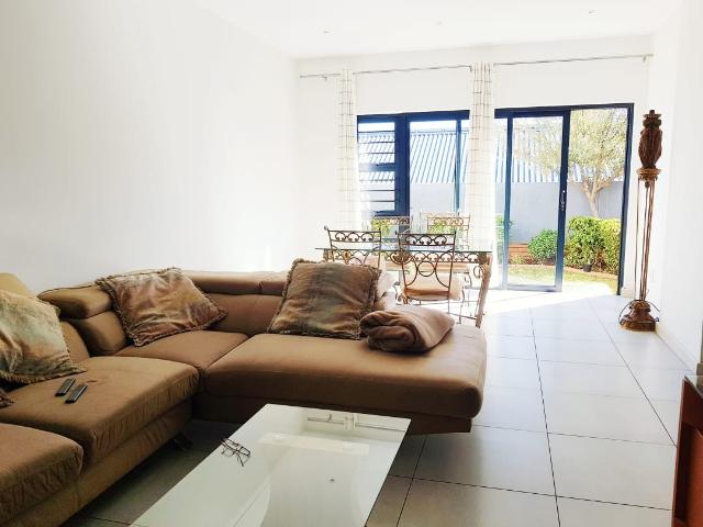 3 Bedroom Townhouse For Sale in Pinehaven