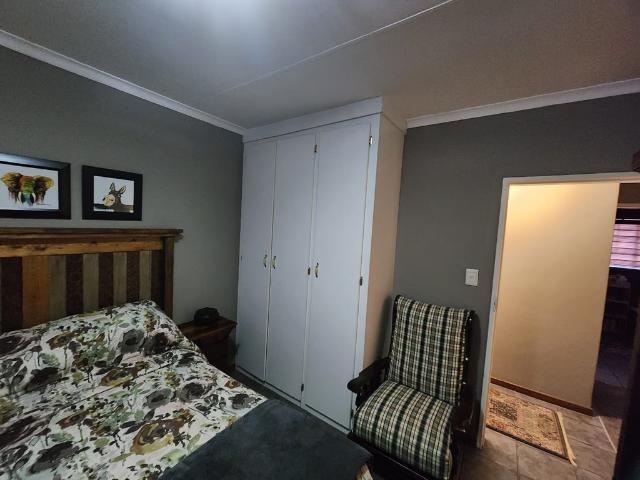 3 Bedroom Townhouse For Sale in Protea Park