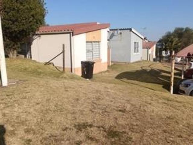 3 Bedroom Townhouse For Sale in Ridgeway