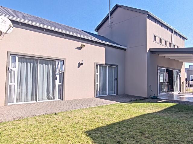 3 Bedroom Townhouse For Sale in Riverspray Lifestyle Estate