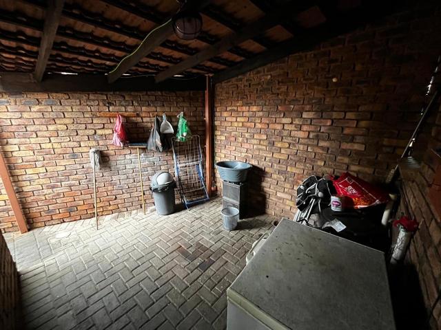 3 Bedroom Townhouse For Sale in Riviera