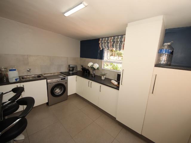 3 Bedroom Townhouse For Sale in St Andrews