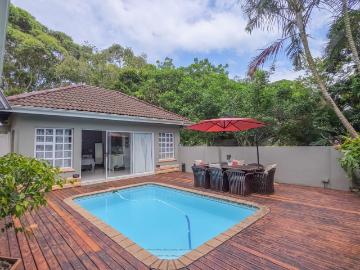 3 Bedroom Townhouse For Sale in Shelly Beach