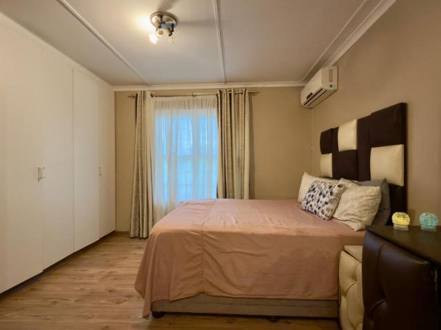 3 Bedroom Townhouse For Sale in Sherwood