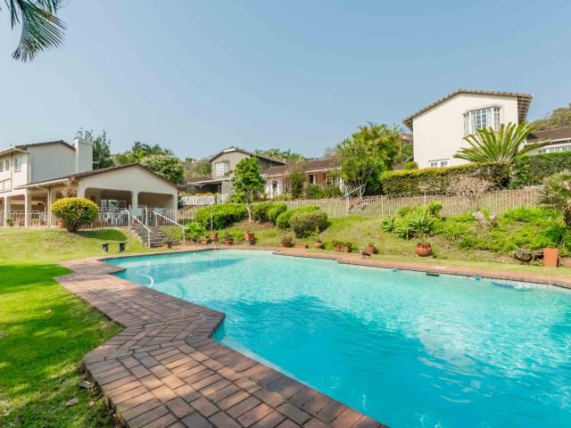 3 Bedroom Townhouse For Sale in Sherwood
