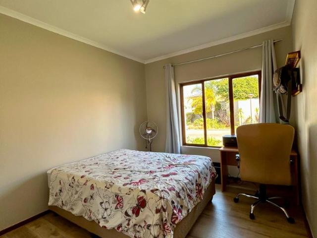 3 Bedroom Townhouse For Sale in Silver Lakes Golf Estate