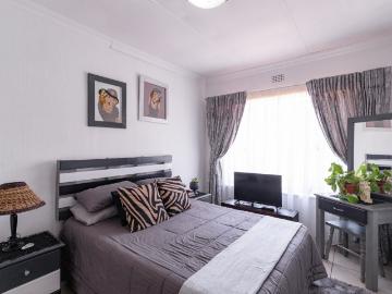 Primrose Hill, City of Ekurhuleni Metropolitan Municipality, Gauteng, South Africa