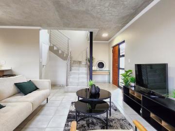 3 Bedroom Townhouse For Sale in Sinoville