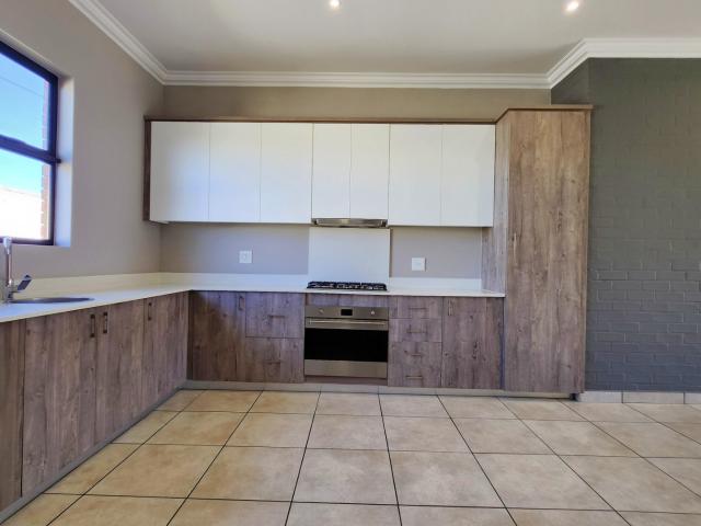 3 Bedroom Townhouse For Sale in Six Fountains Residential Estate