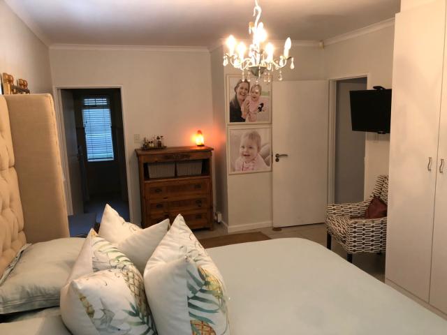 3 Bedroom Townhouse For Sale in Somerset Park