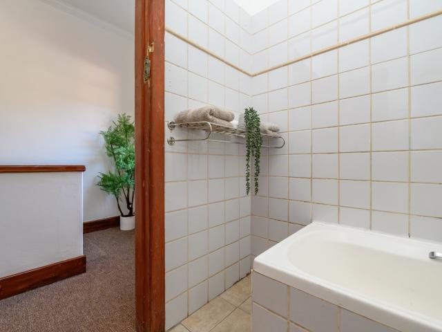 3 Bedroom Townhouse For Sale in South End