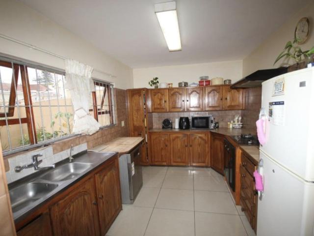 3 Bedroom Townhouse For Sale in Southernwood