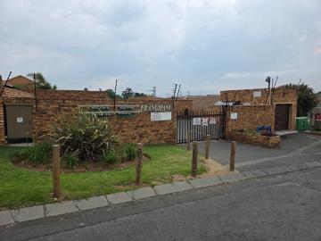 3 Bedroom Townhouse For Sale in Terenure